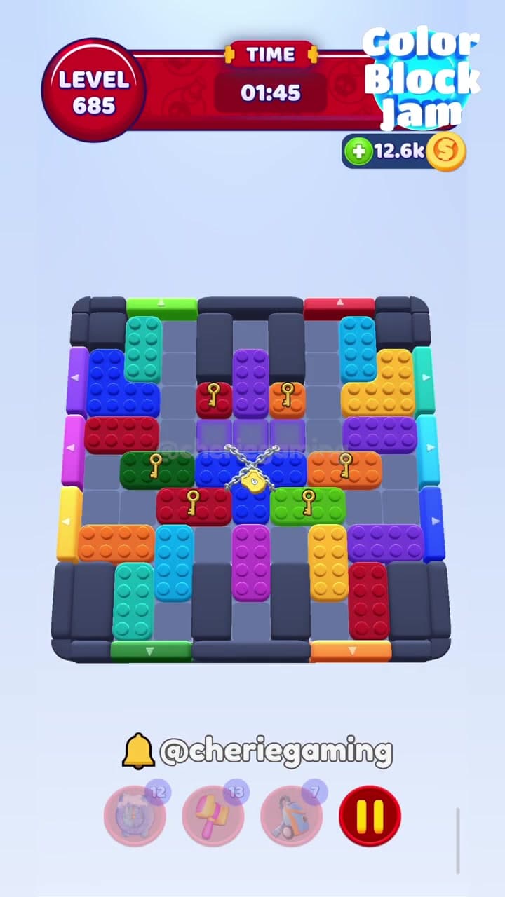 Color Block Jam Level 685 version 2 with center chain lock 6, many key blocks, and red green blue purple exits